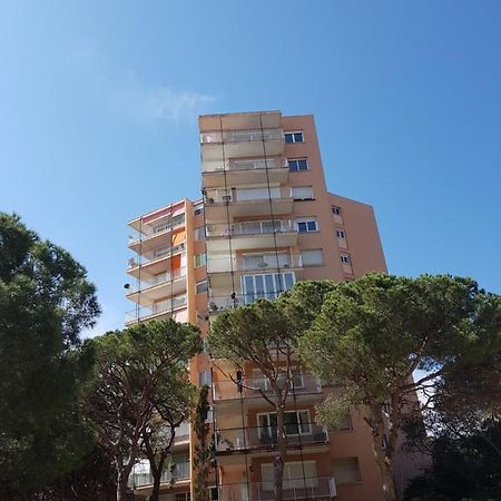 Apartamento En La Torre De S'Abanell Apartment Бланес Екстериор снимка